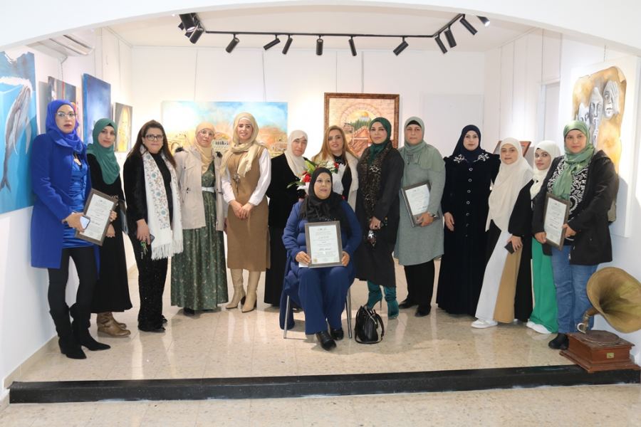 جاليري زركشي تستضيف مجموعة من الفنانين بمعرض جديد 